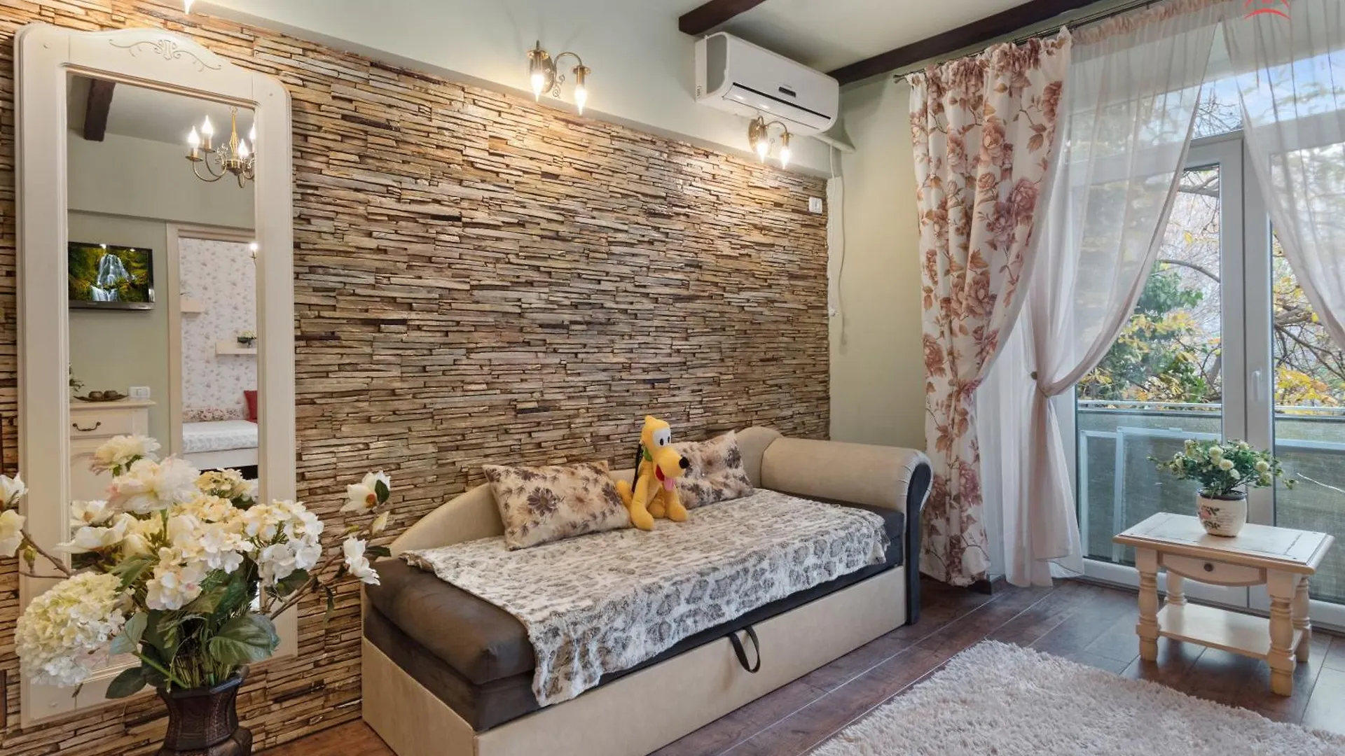 Feels Like Home - Old Town Apartment Bukarest Rumänien
